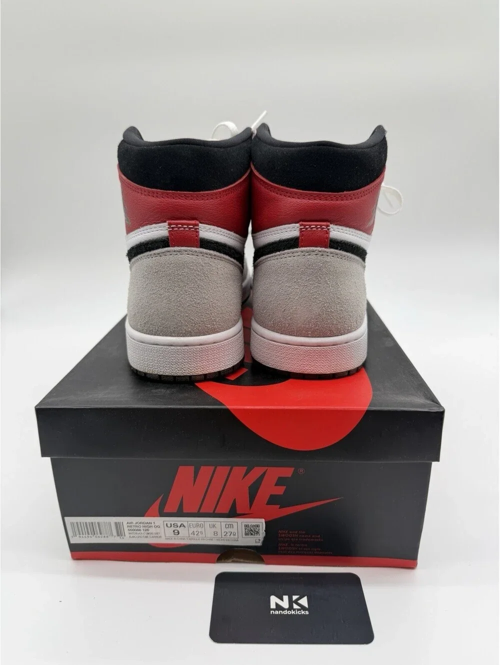 Air Jordan 1 Retro High OG Light Smoke Grey 2020 Size 9M USED